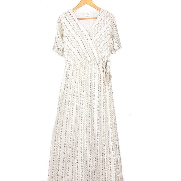 Wren + Ivory Boho Ivory Wrap Front Maternity Dress - Picture 1 of 9